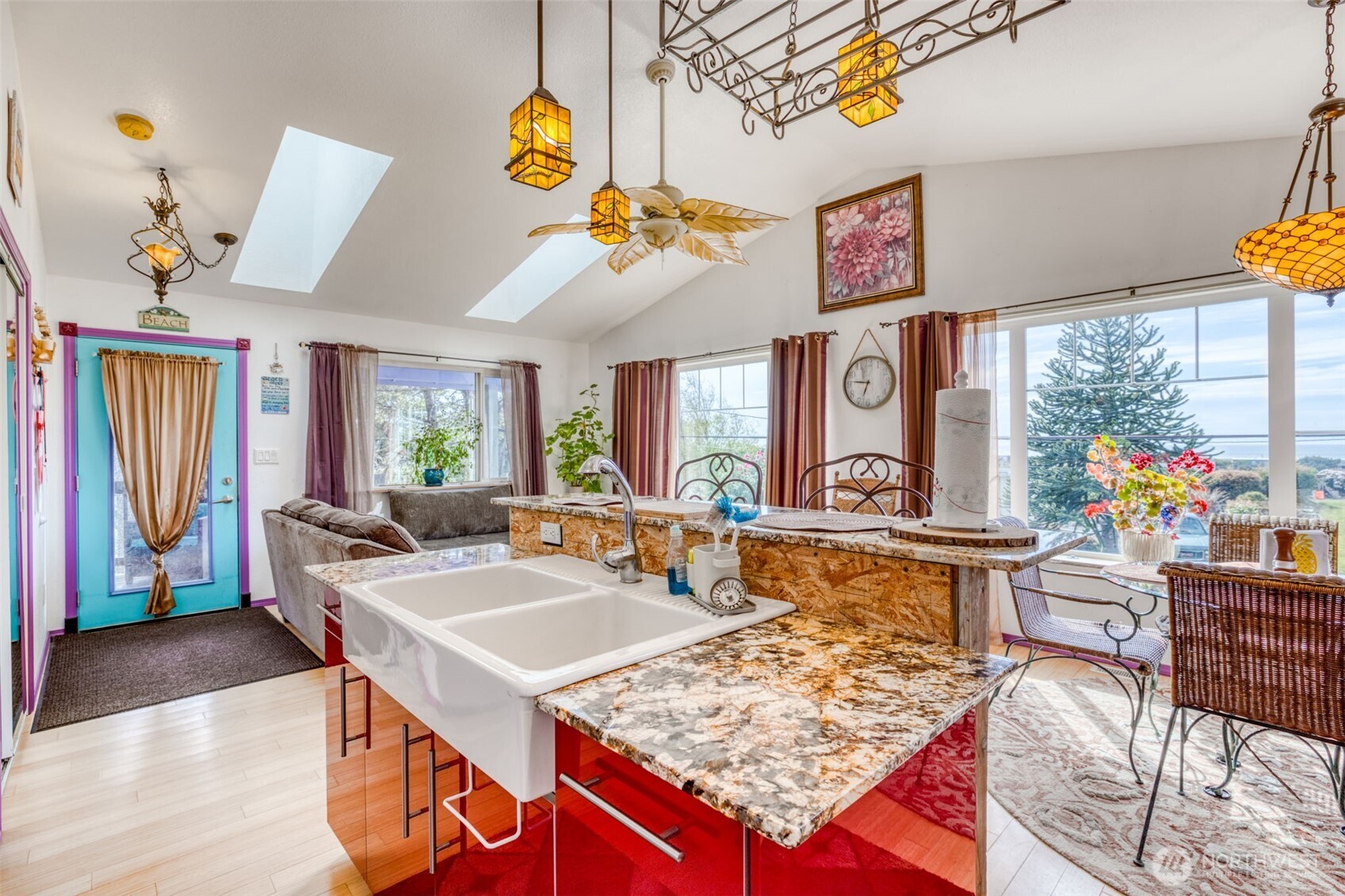 30812 J Place Property Photo 14