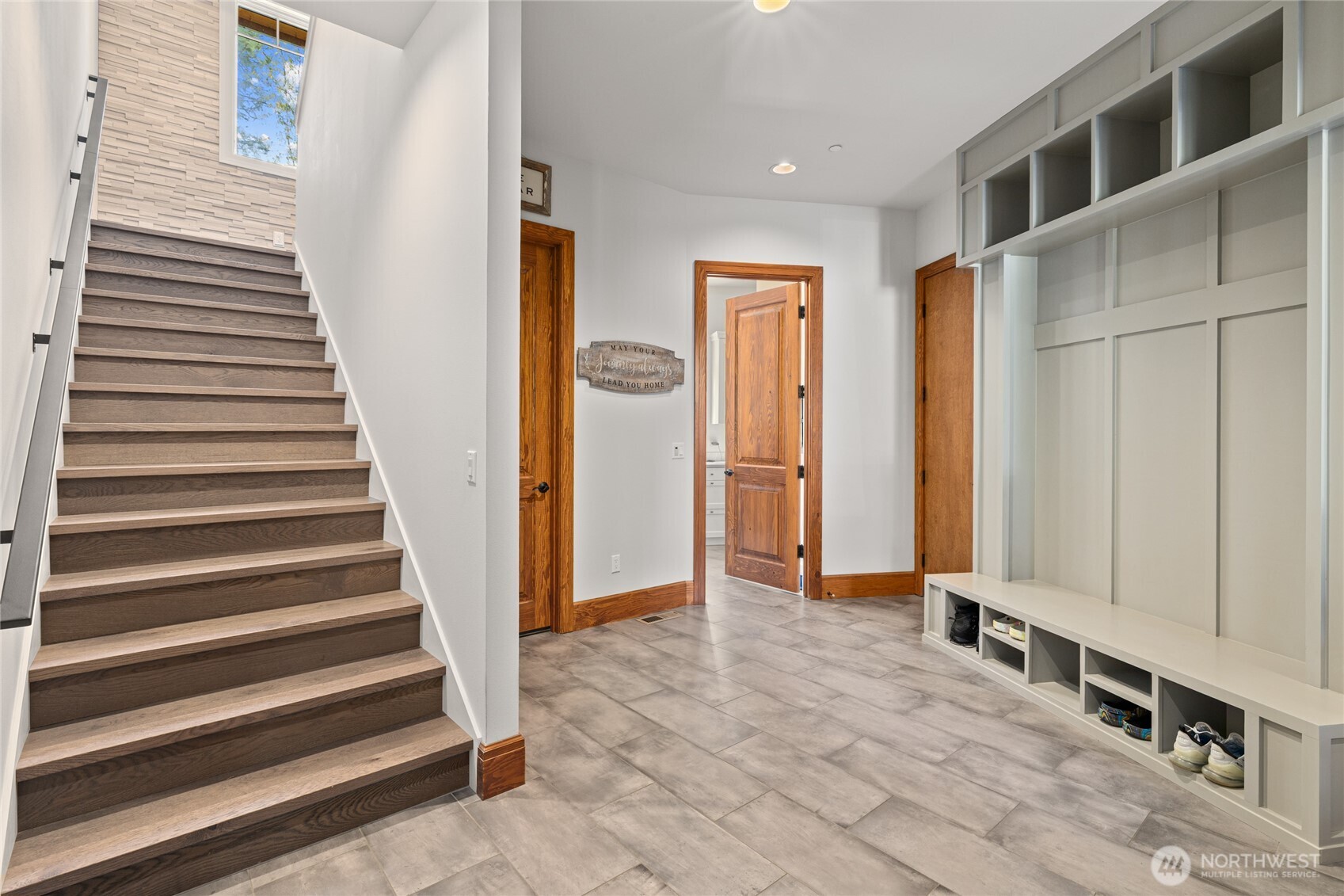 160 Bunchberry Court Property Photo 24