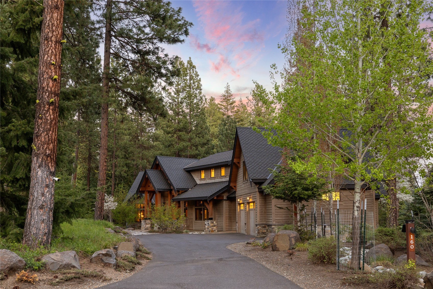160 Bunchberry Court Property Photo 40