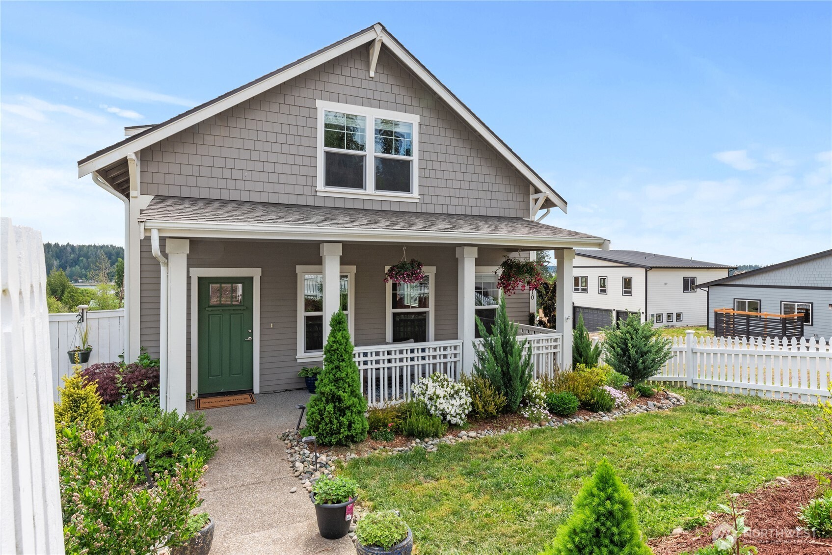 210 E Cedarland Lane