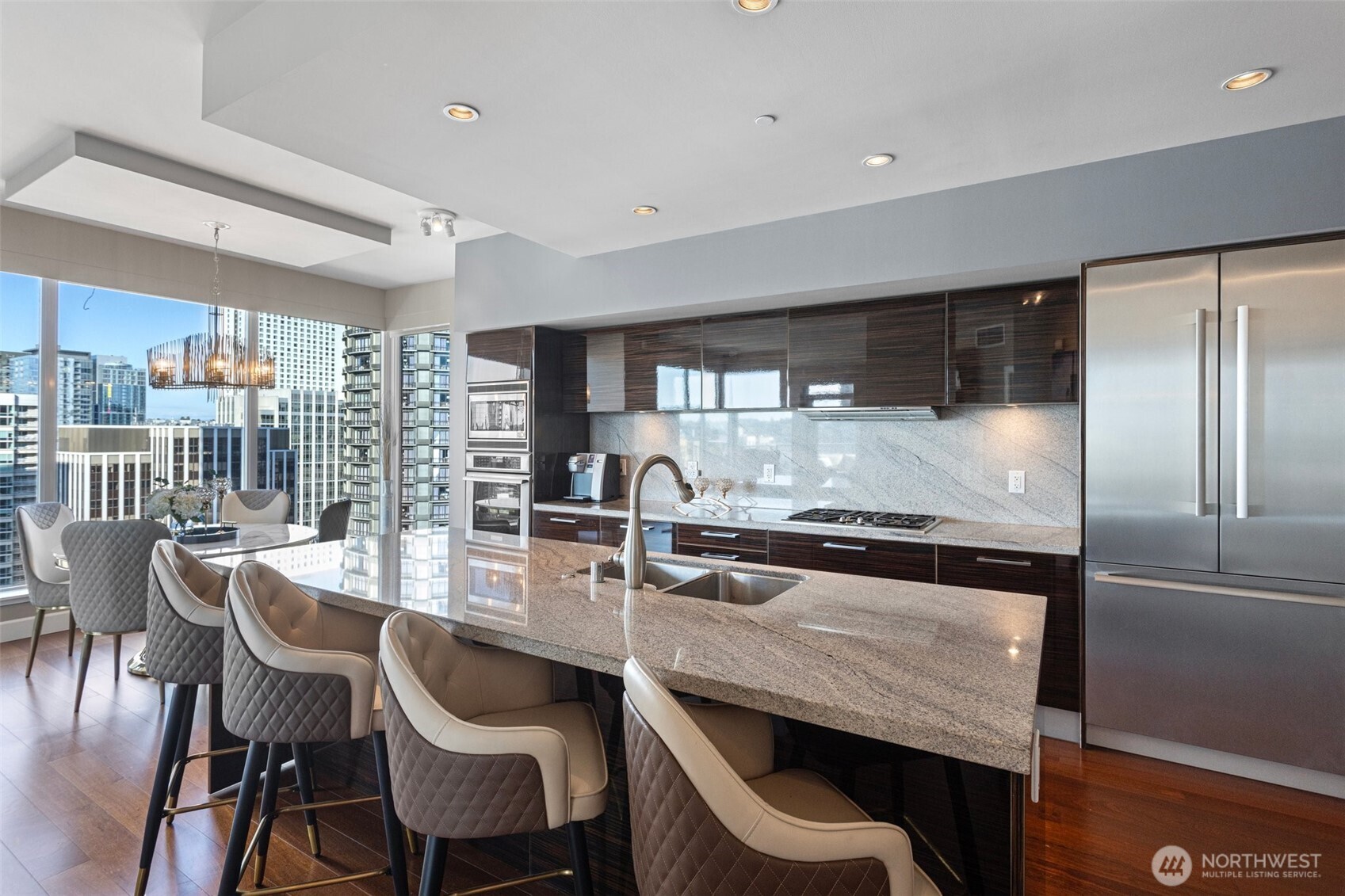 1920 4th Avenue 2308 Property Photo 3