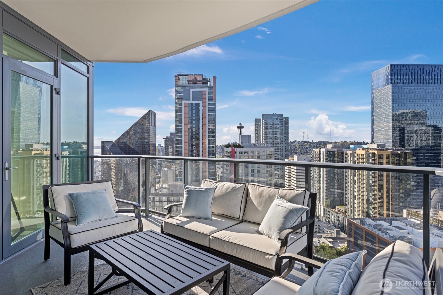 1920 4th Avenue 2308 Property Photo 9