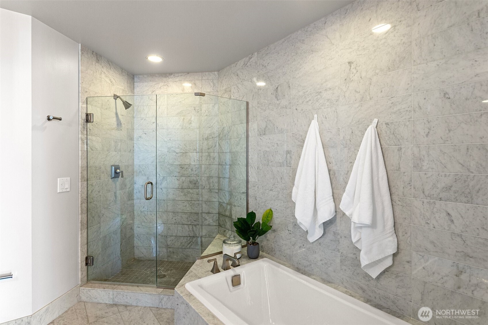 1920 4th Avenue 2308 Property Photo 16