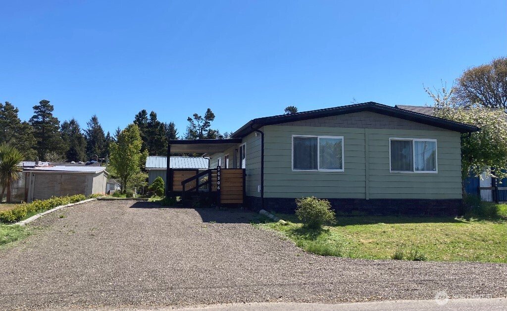26506 Ridge Avenue Property Photo 1
