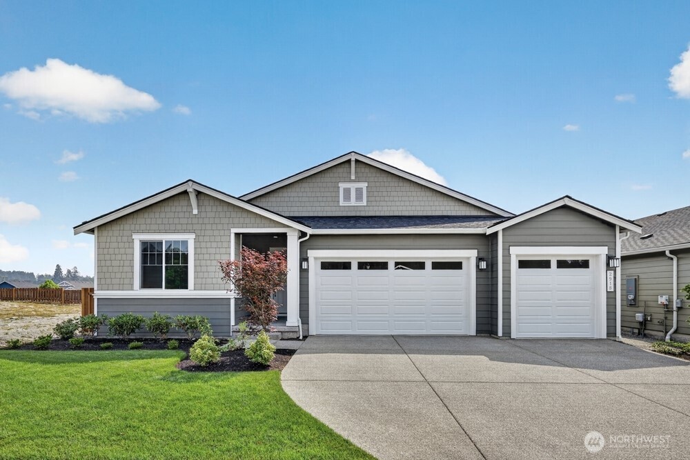 2918 Balsamroot Drive Property Photo 1