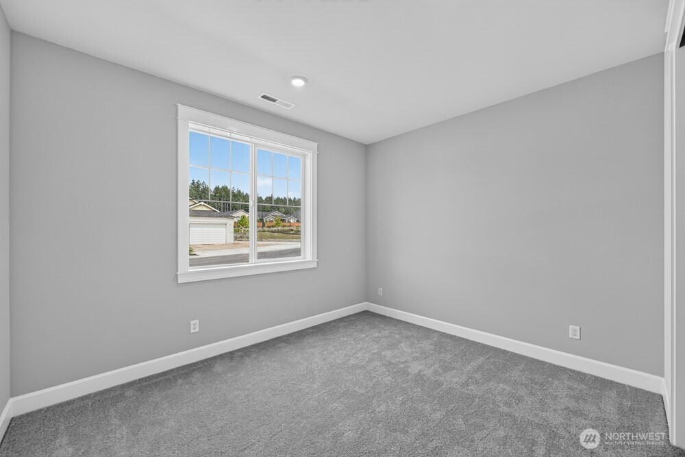 2918 Balsamroot Drive Property Photo 12
