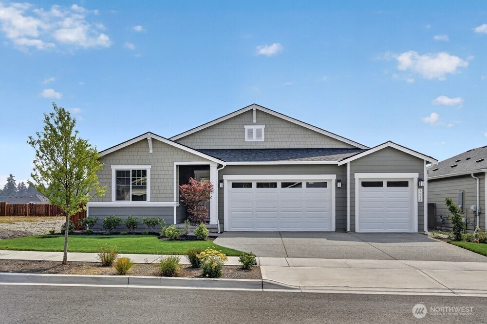 2918 Balsamroot Drive Property Photo 16
