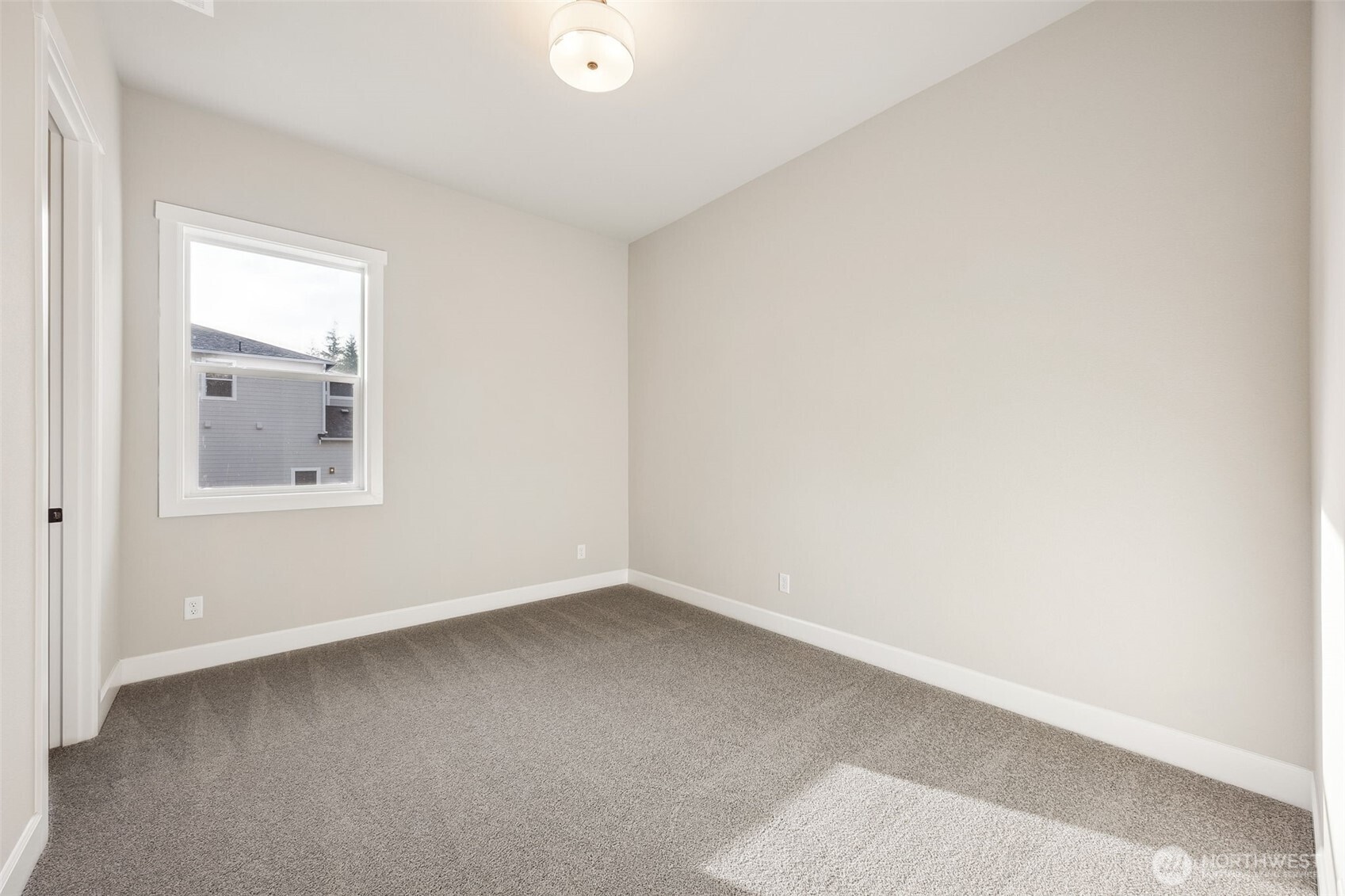 13513 100th Street 215 Property Photo 10