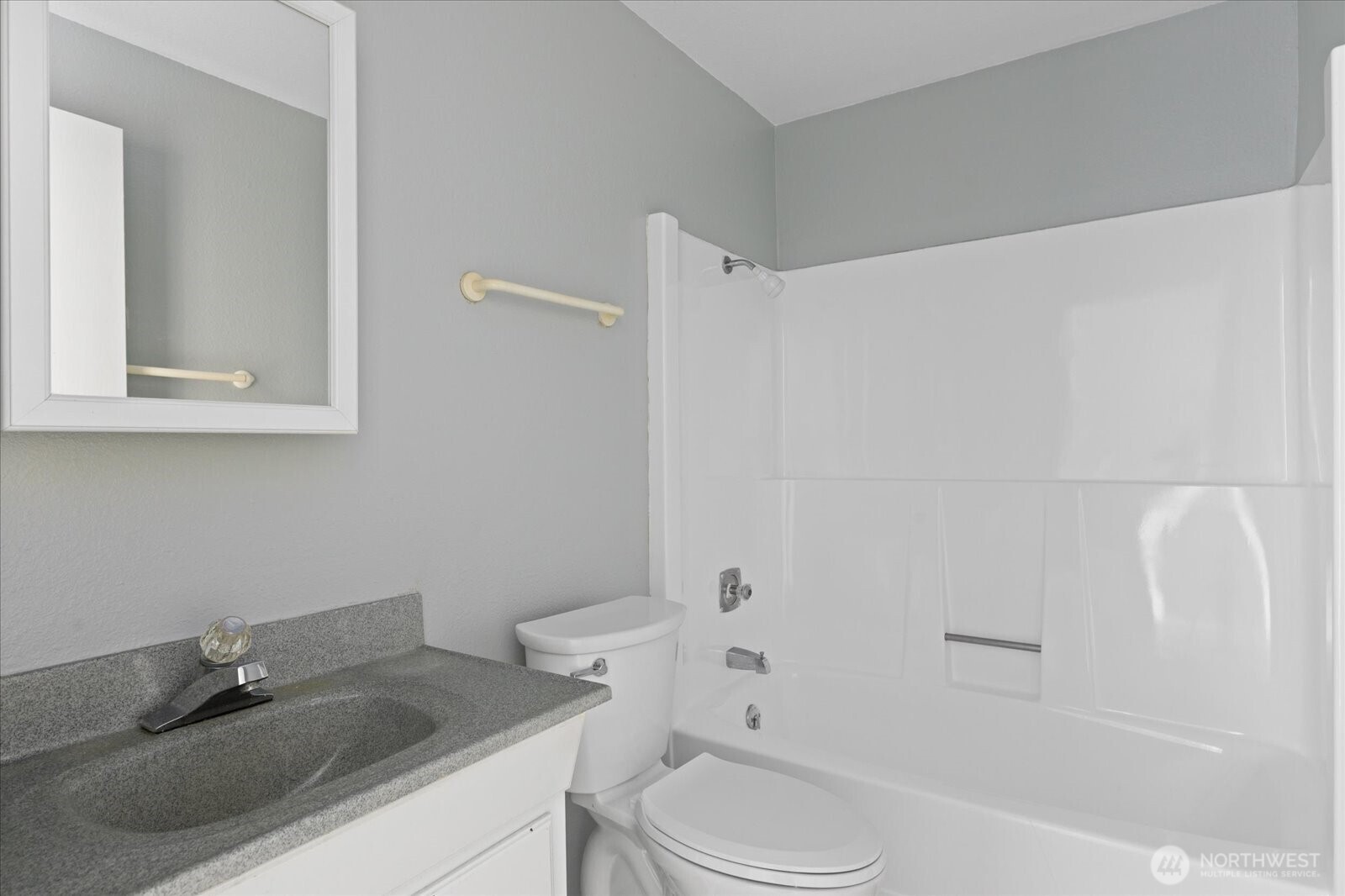 1201 Sw Harrier Circle 202 Property Photo 14