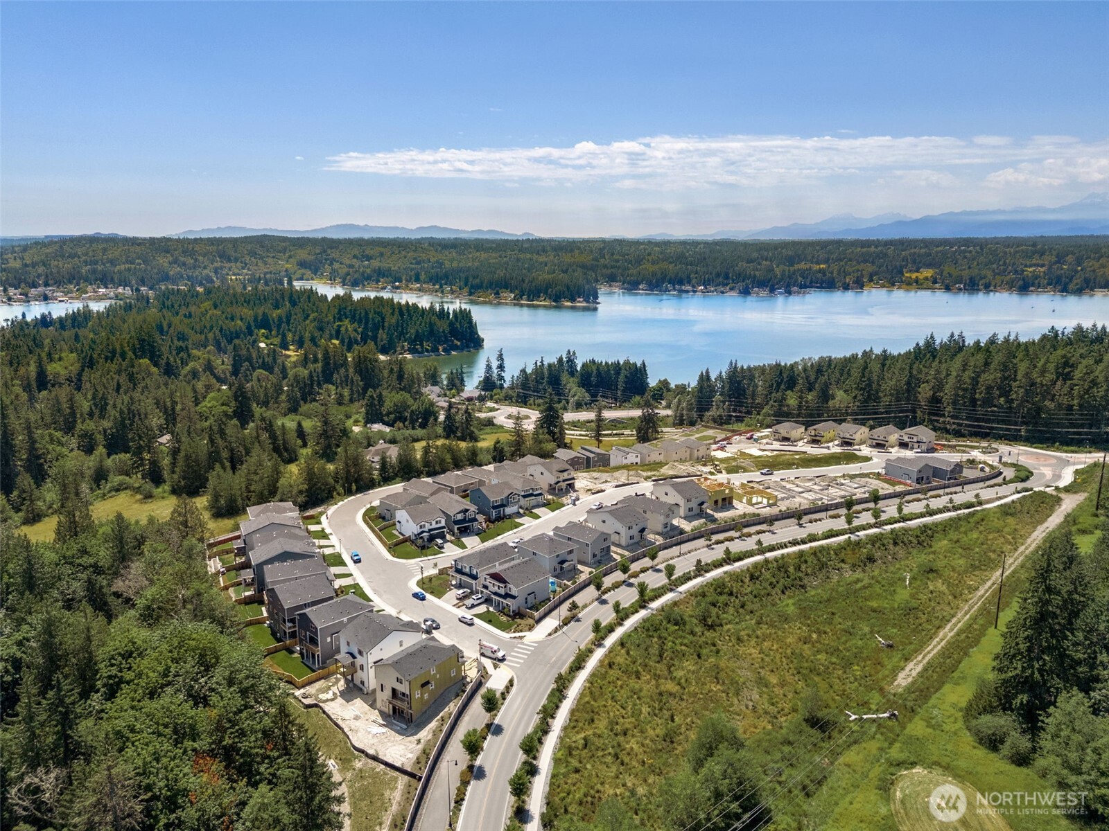 17602 Ne Midnight Sun Loop Property Photo 4