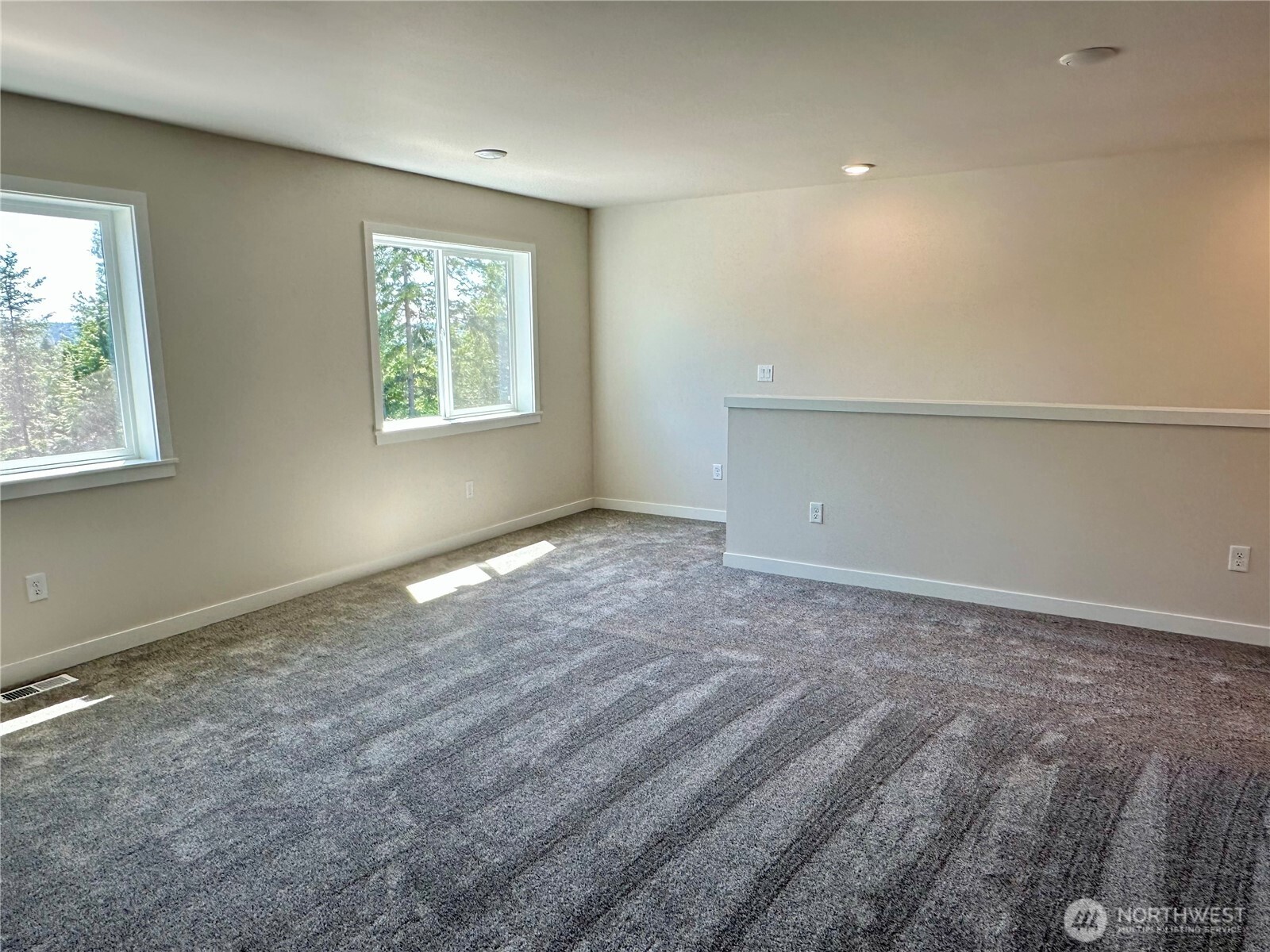 17602 Ne Midnight Sun Loop Property Photo 10