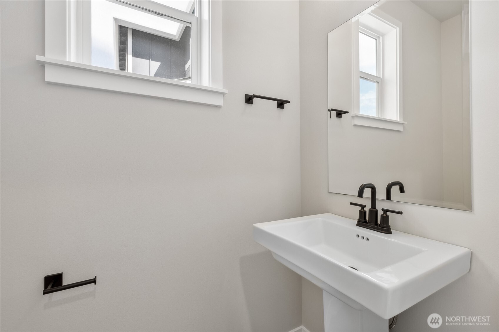 17602 Ne Midnight Sun Loop Property Photo 15
