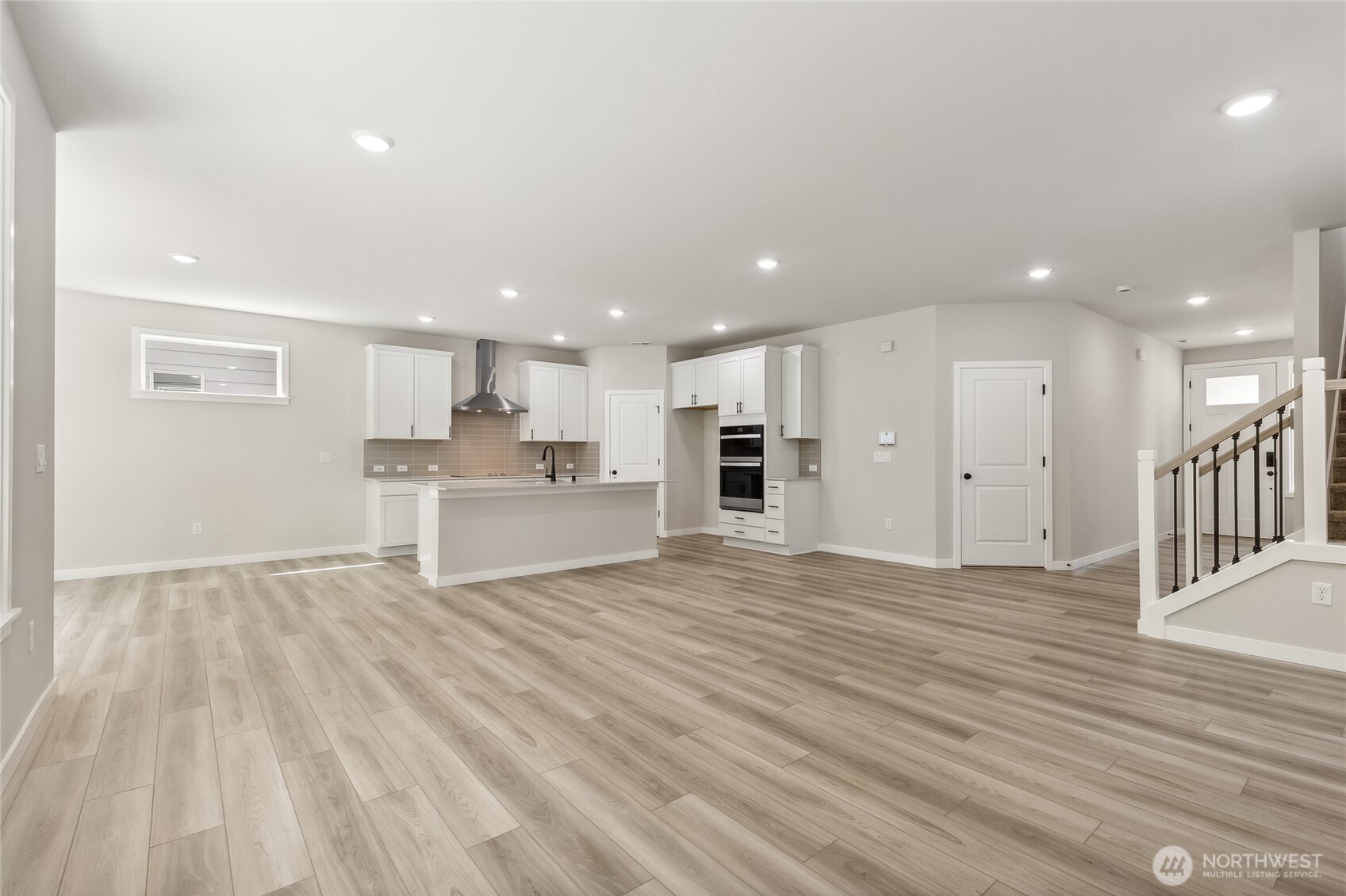 17602 Ne Midnight Sun Loop Property Photo 16