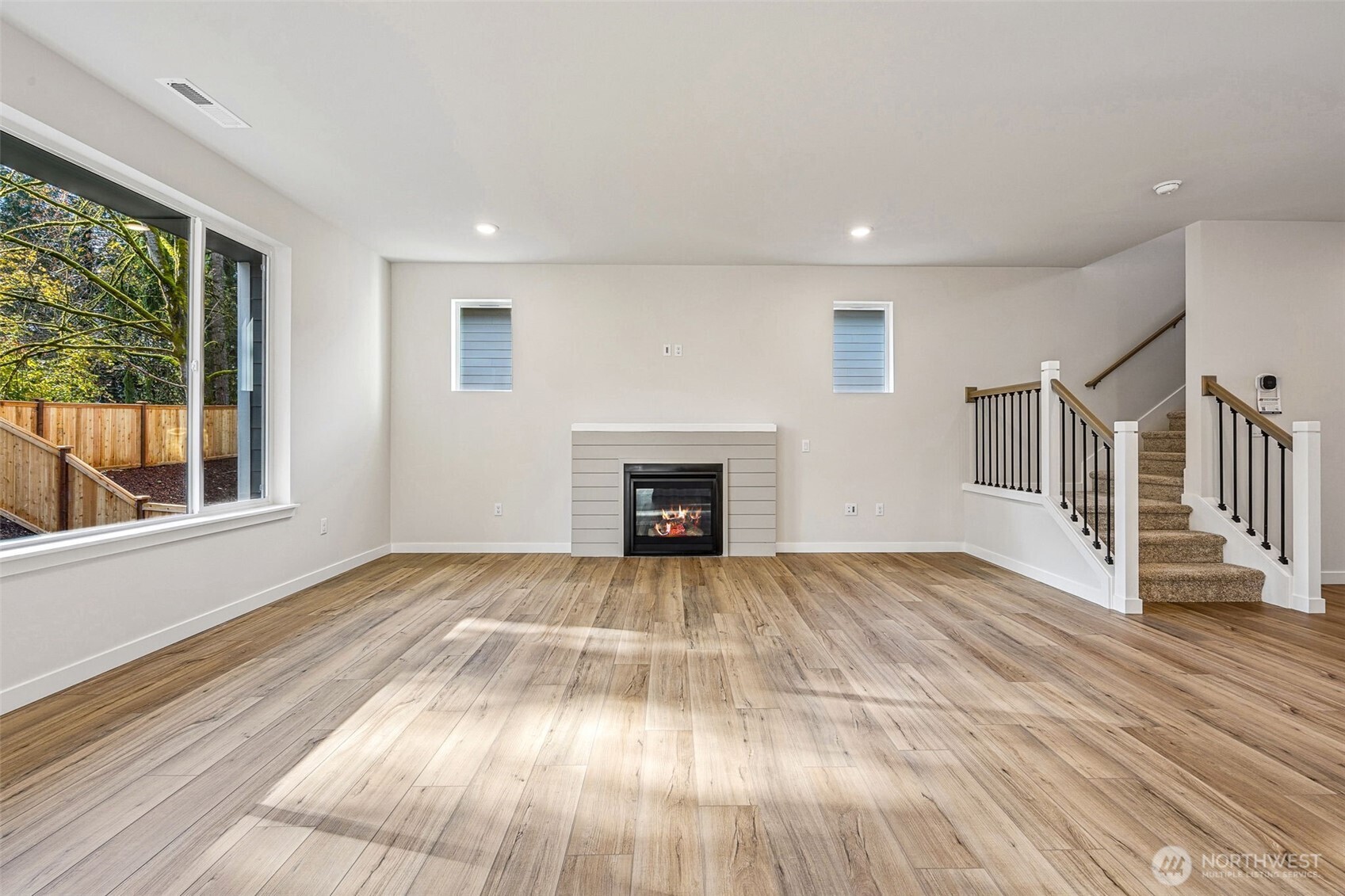 17602 Ne Midnight Sun Loop Property Photo 22
