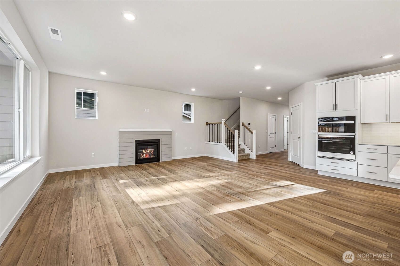 17602 Ne Midnight Sun Loop Property Photo 23
