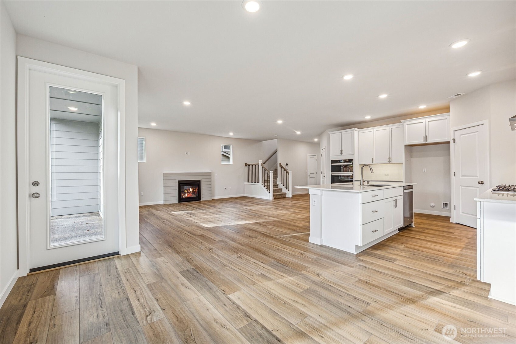 17602 Ne Midnight Sun Loop Property Photo 24
