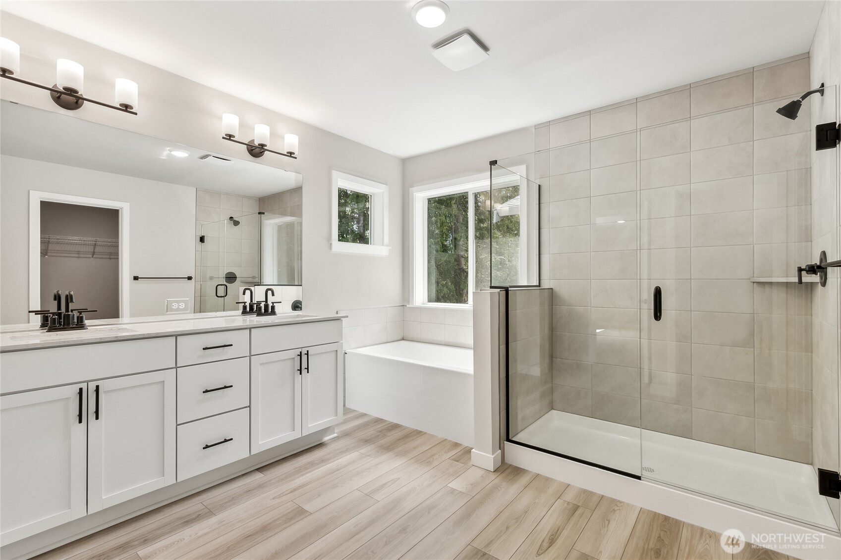 17602 Ne Midnight Sun Loop Property Photo 35