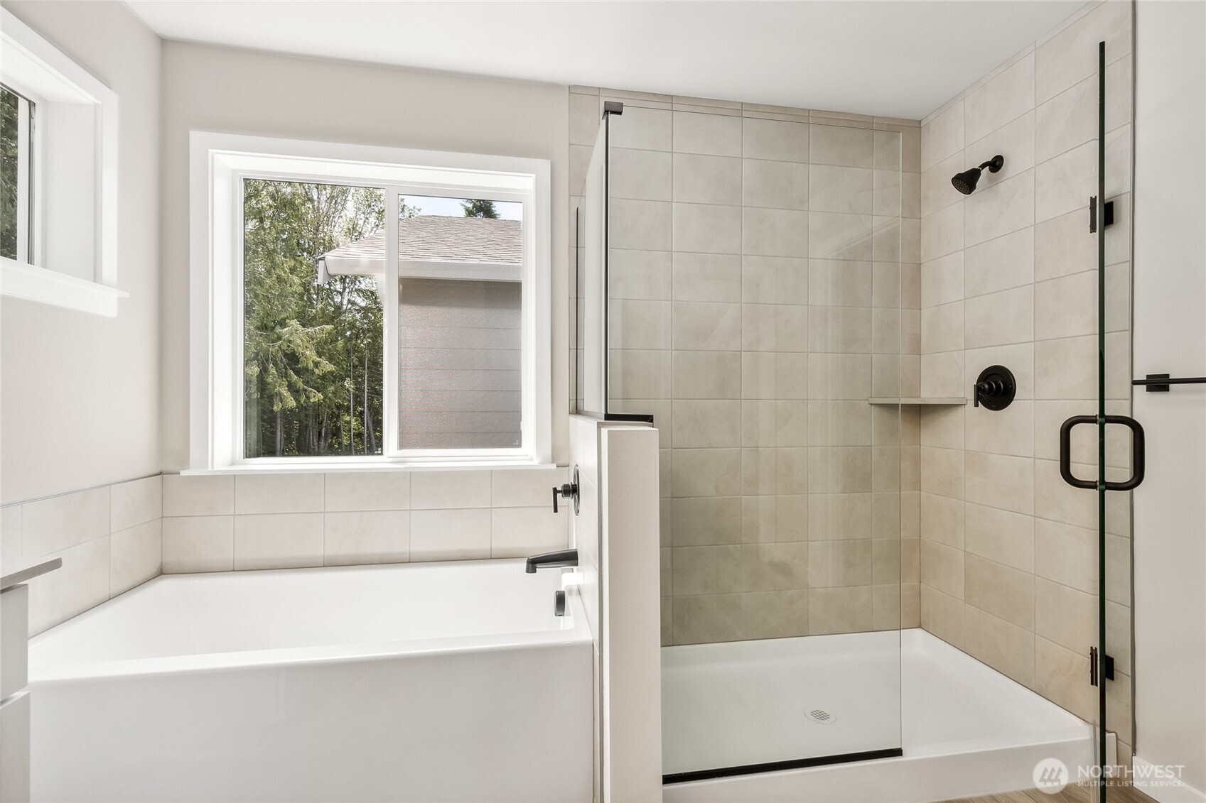 17602 Ne Midnight Sun Loop Property Photo 36