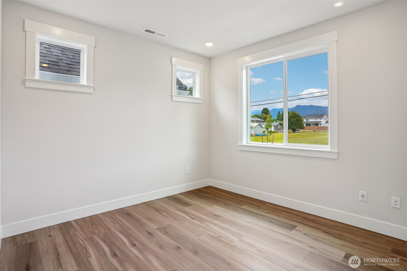 508 Thompson Drive Property Photo 18
