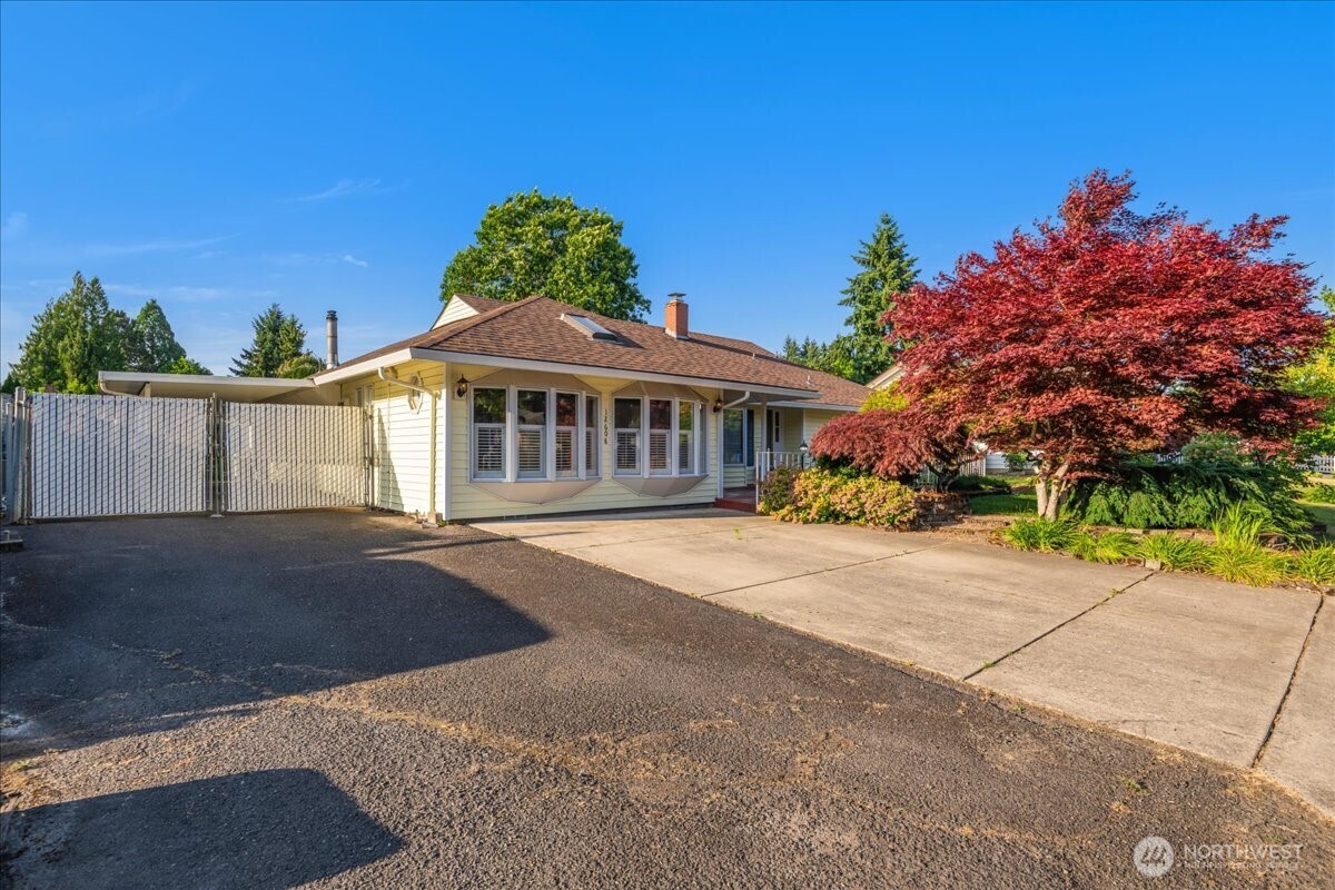 12608 Se Mcgillivray Boulevard Property Photo 1