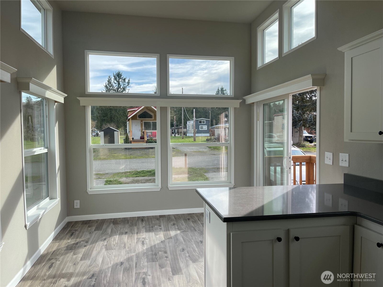 6062 Hwy 20 27 Property Photo 4