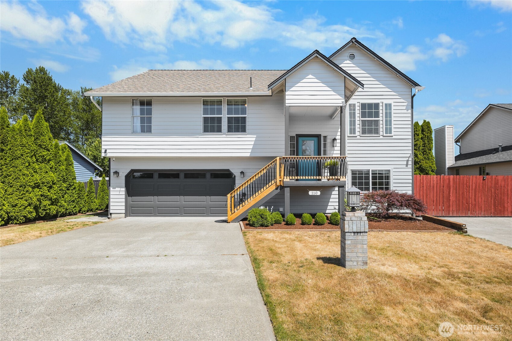 110 6th Ave Property Photo 1