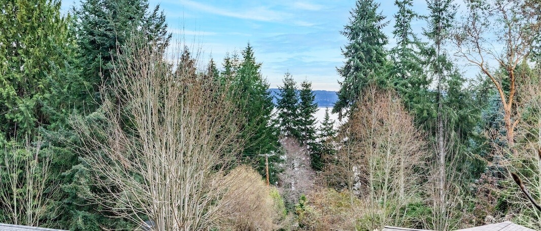 2 Huckleberry Lane Property Photo 1