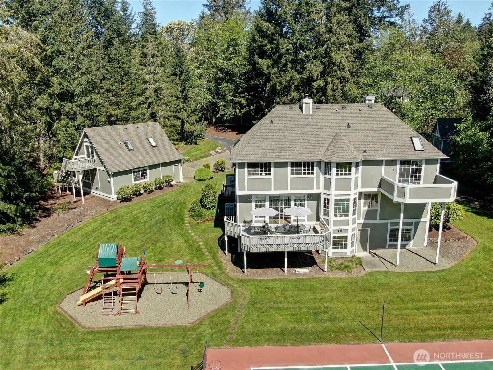 10218 125th Street Property Photo 3