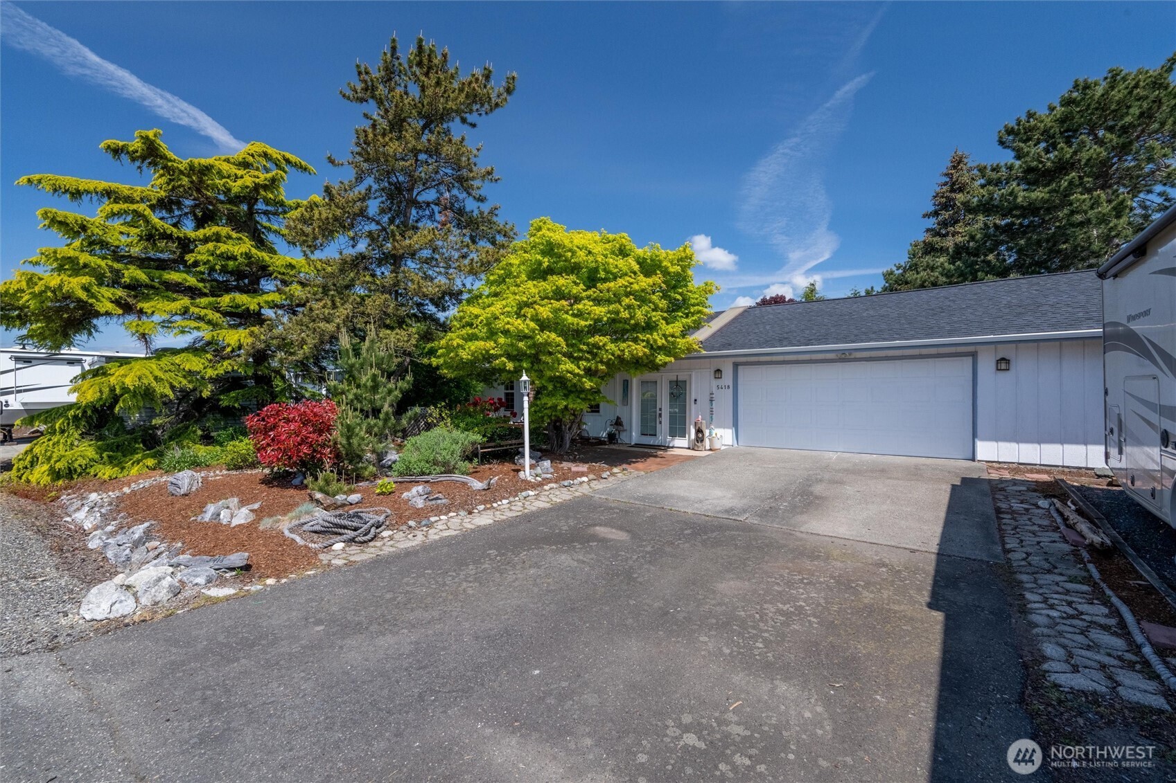 5418 Nootka Loop Property Photo 1