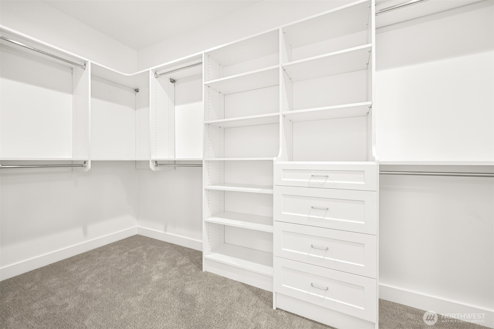 2608 42nd Street Property Photo 14