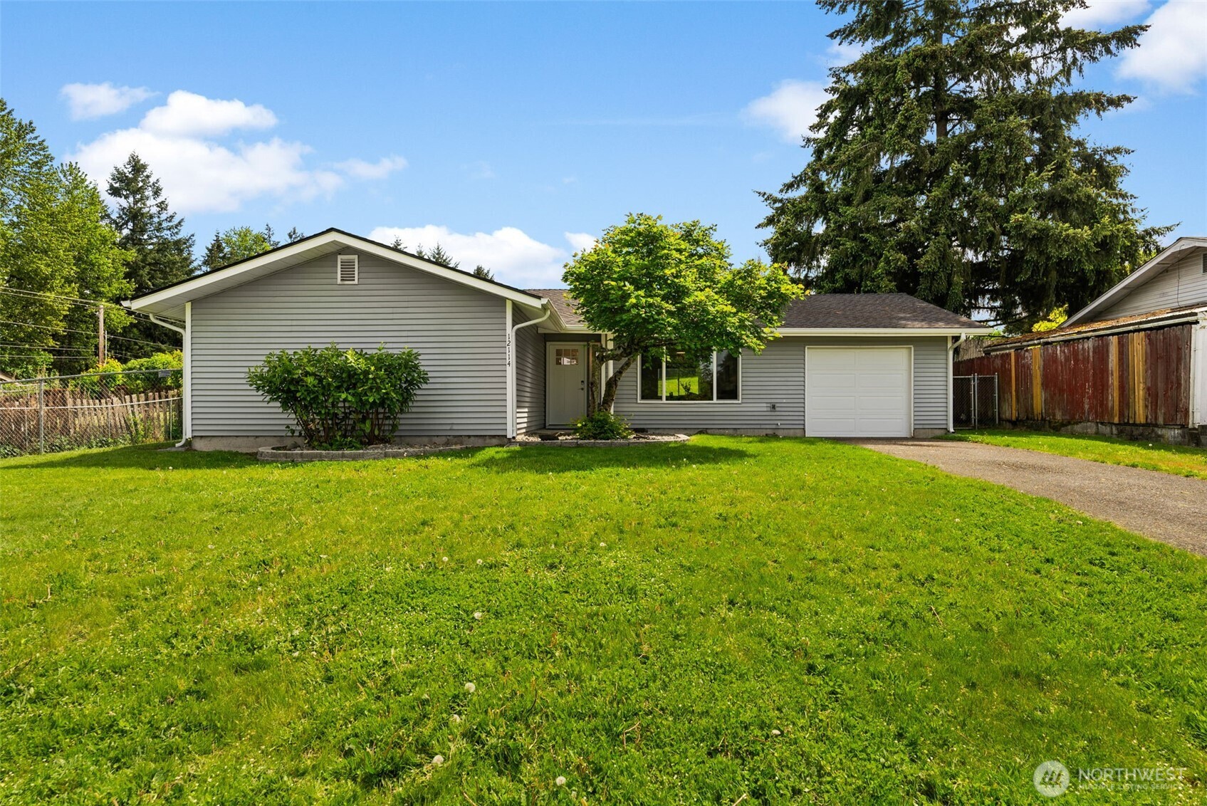 12114 160th Street Property Photo 1