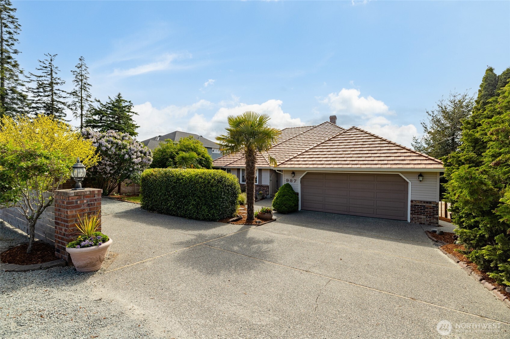 987 Nw Camano Drive Property Photo