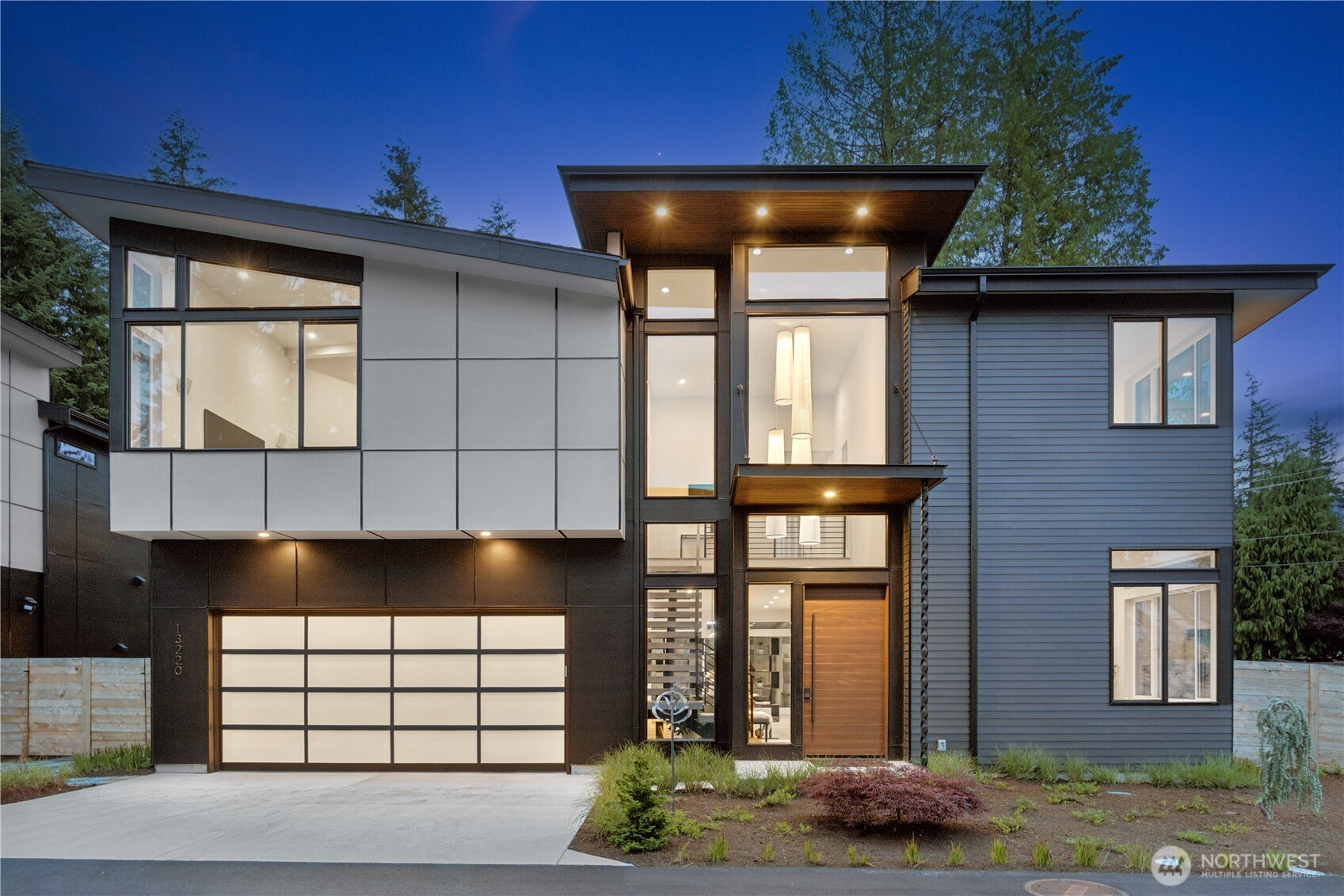 13220 Ne 70th Street Property Photo 2