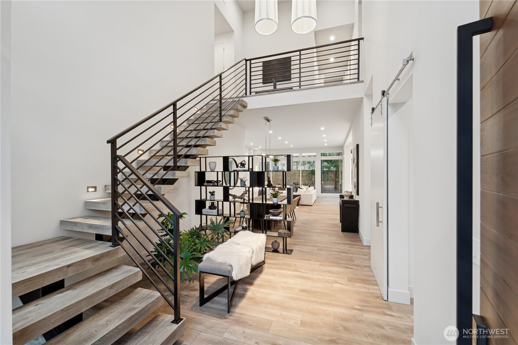 13220 Ne 70th Street Property Photo 3