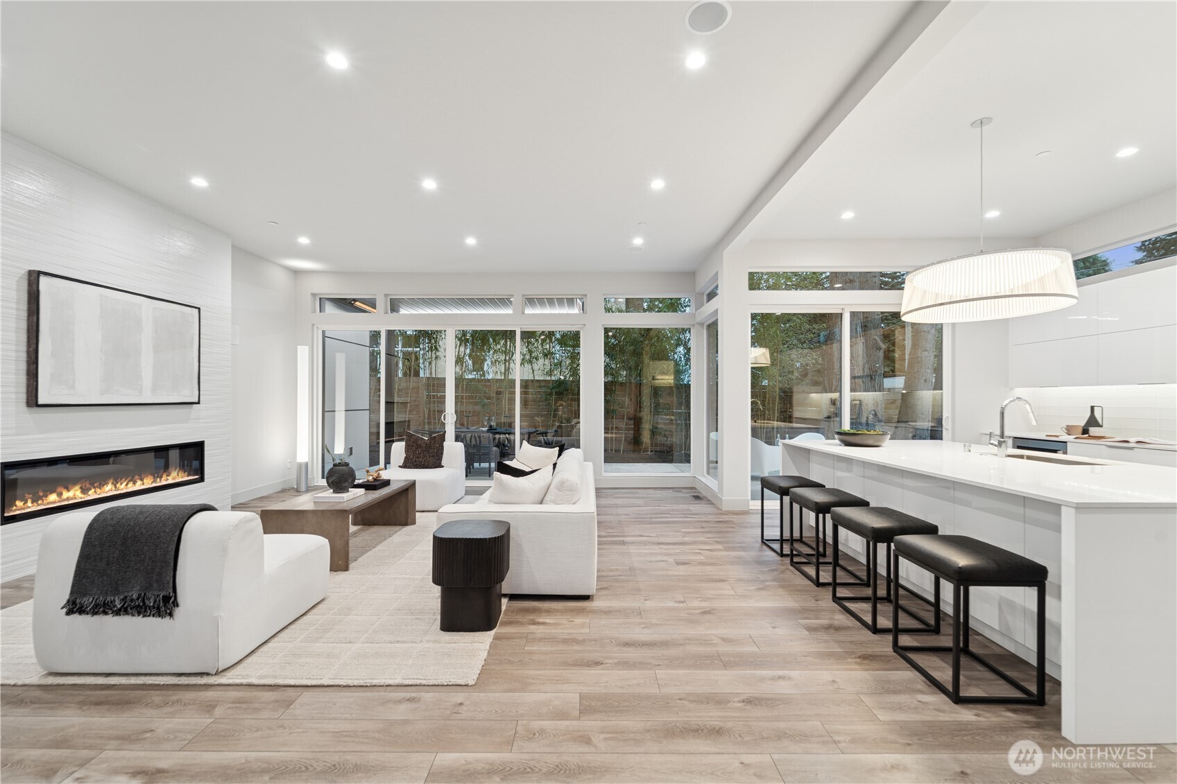 13220 Ne 70th Street Property Photo 6