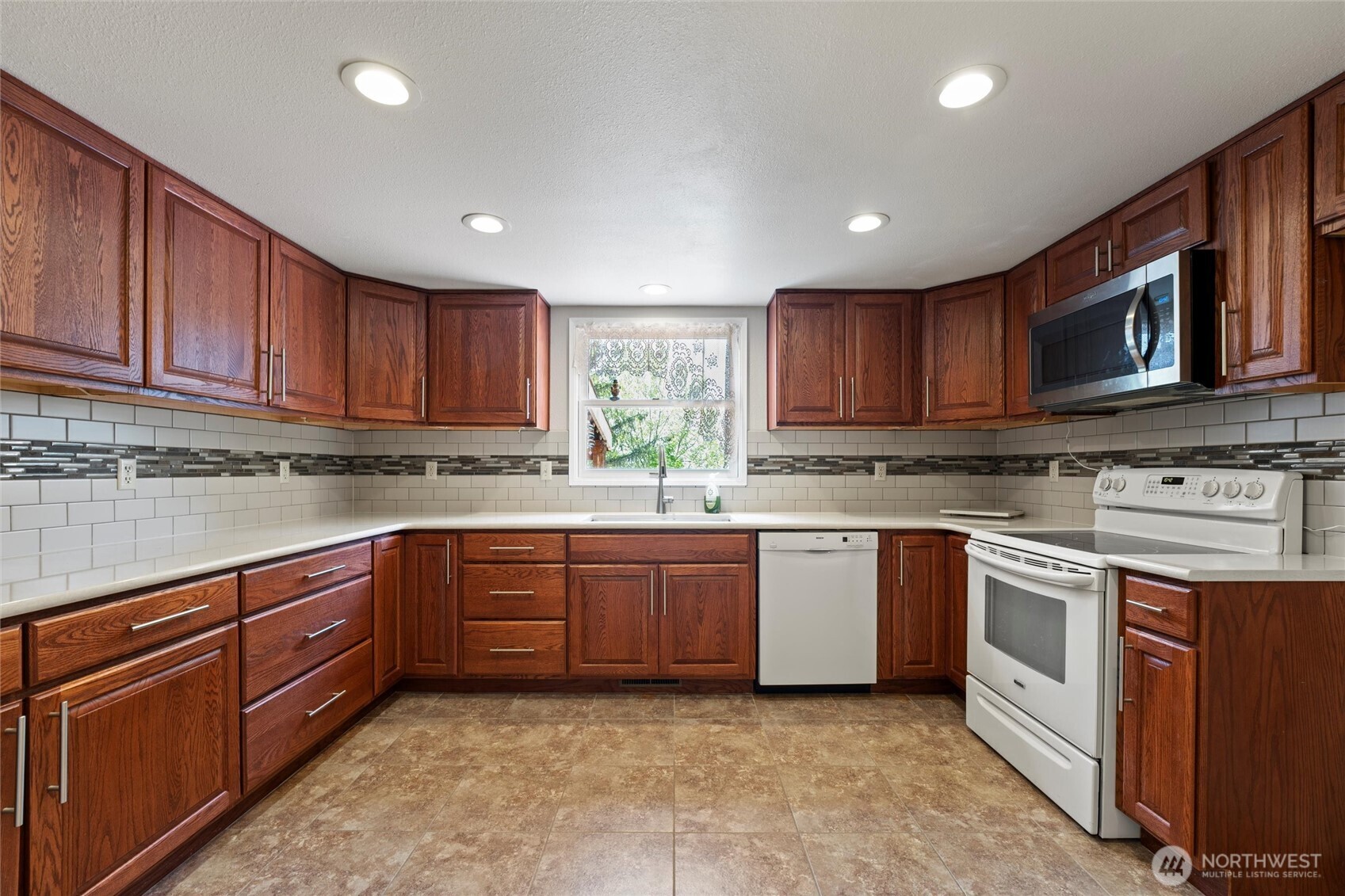 5207 Nw Painted Hills Road Property Photo 9