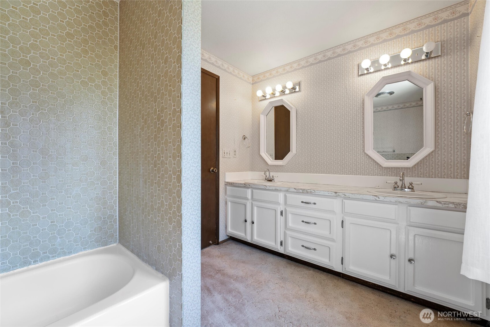 5207 Nw Painted Hills Road Property Photo 16