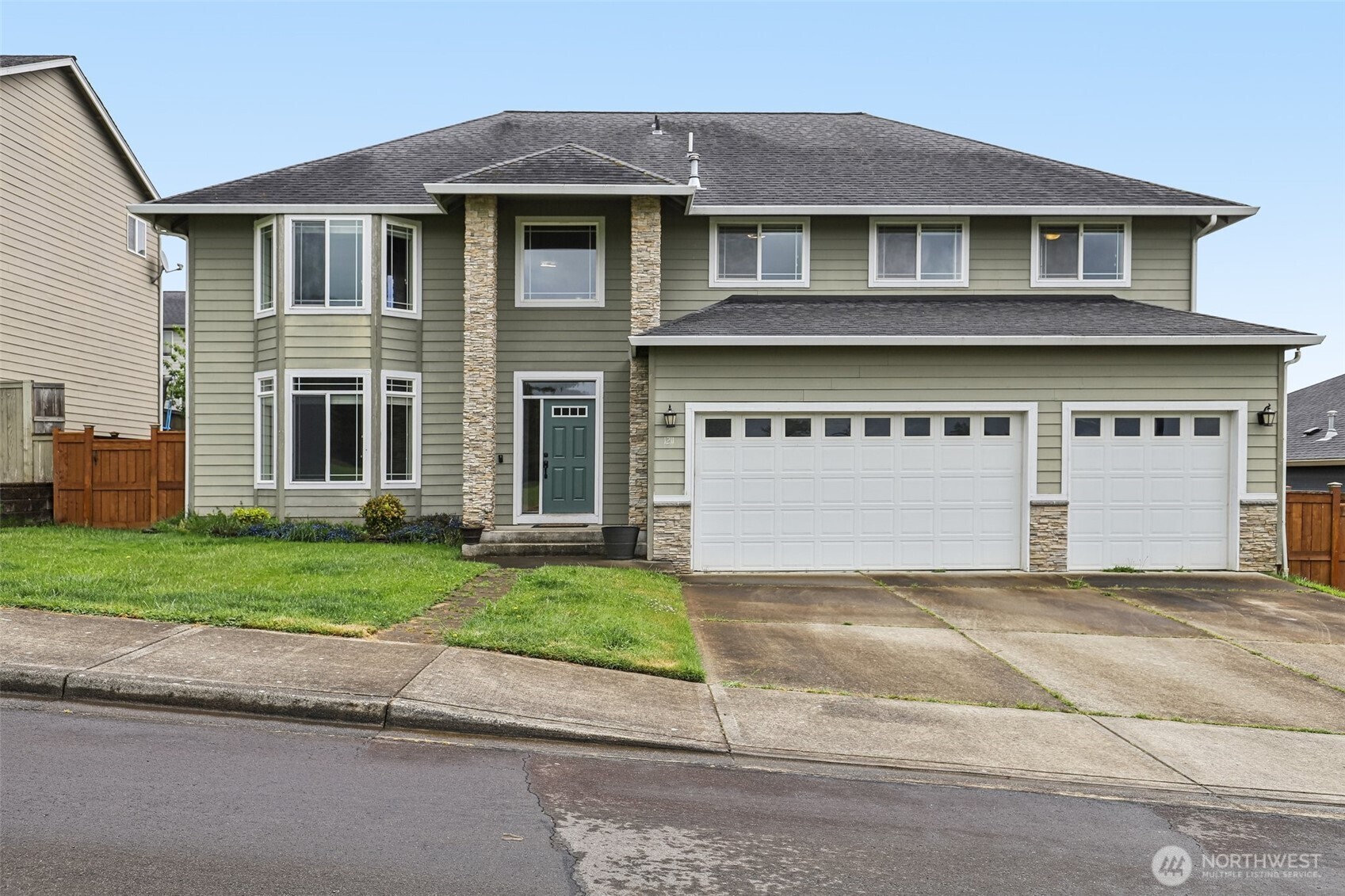 1211 W F Place Property Photo 1