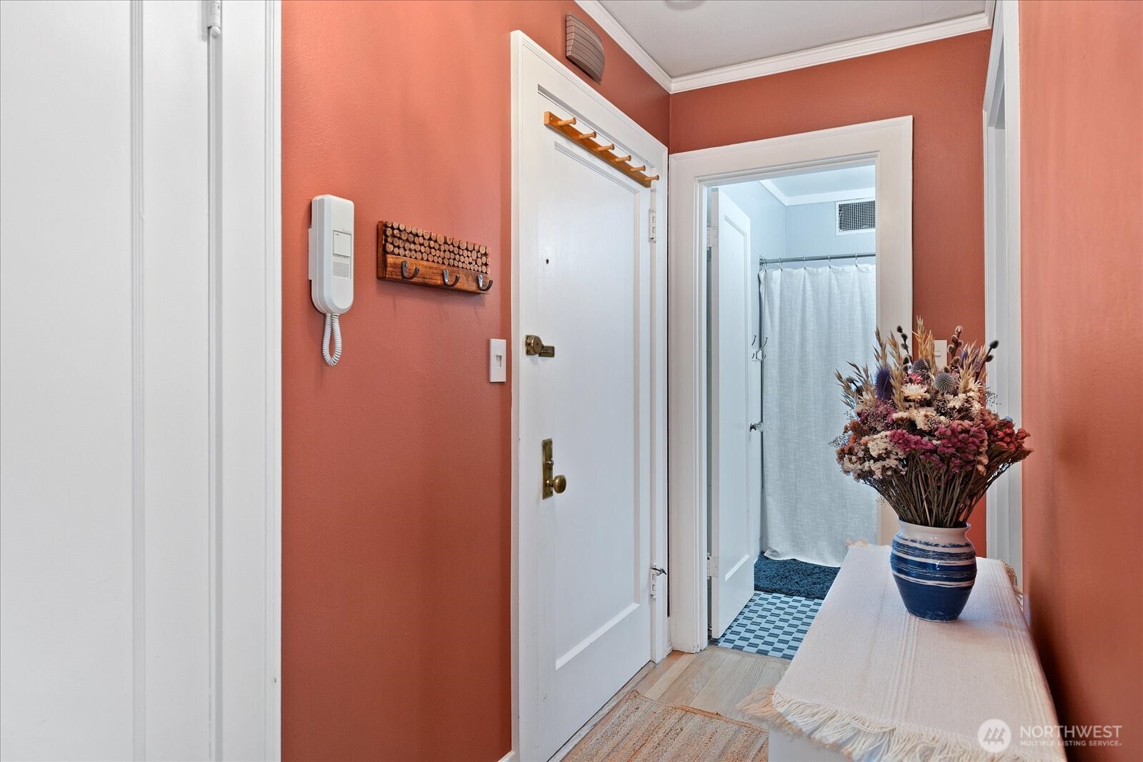 1605 E Olive Street 105 Property Photo 16