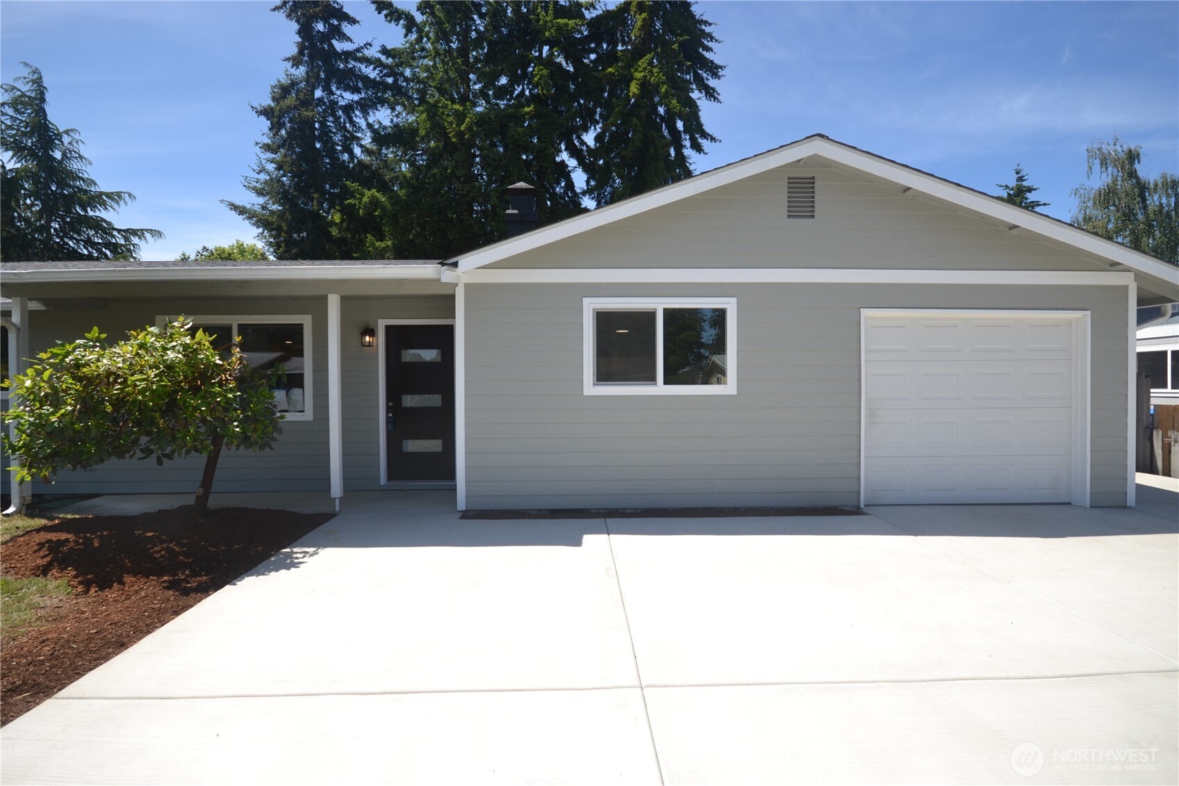 64 Queets Street Property Photo 1