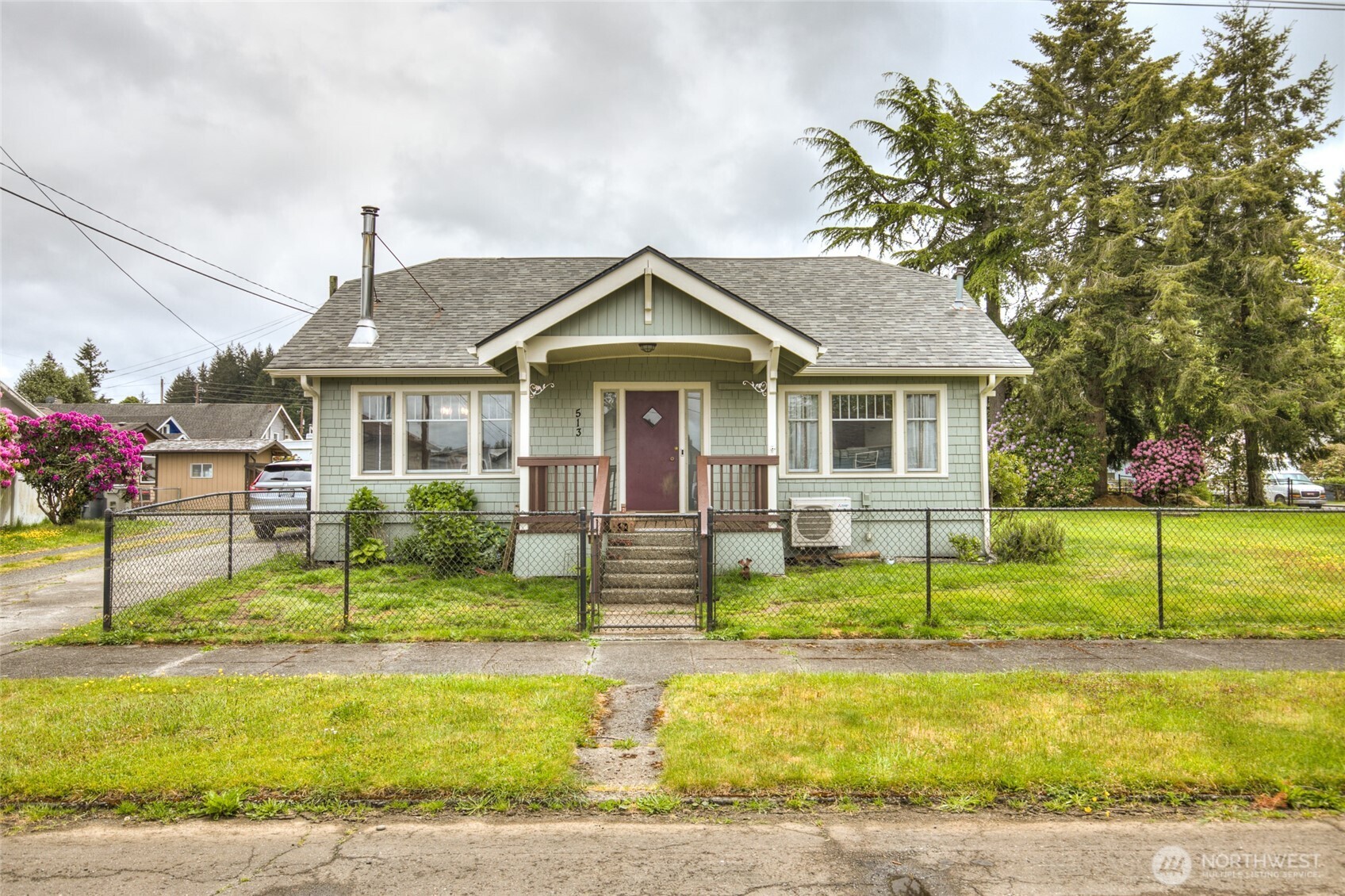 513 E Street Street Property Photo
