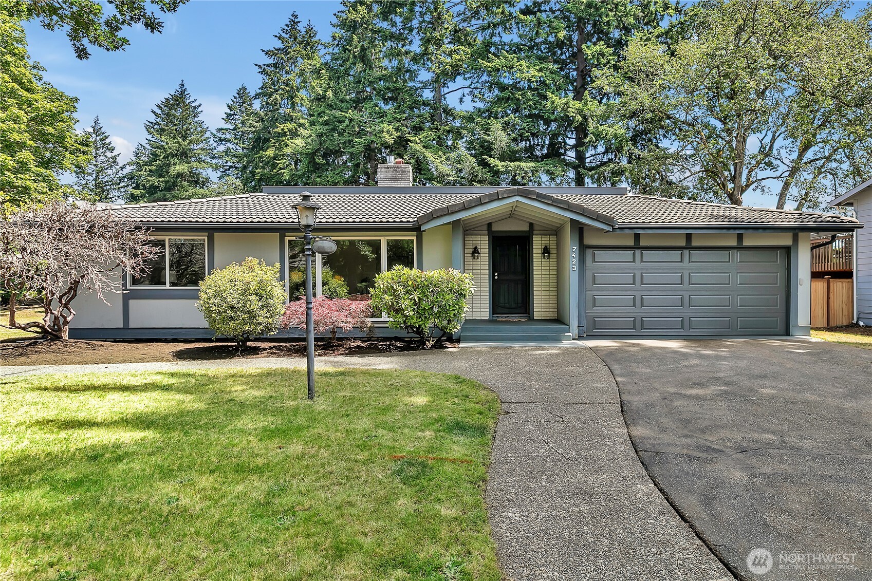 7423 Onyx Drive Property Photo 1