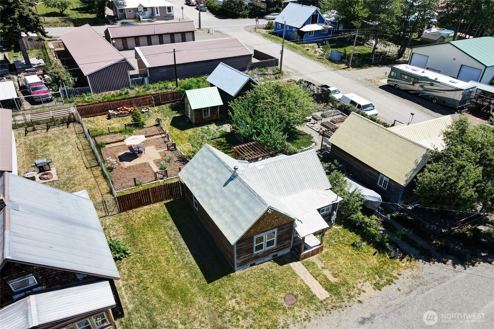 531 3rd Street Property Photo