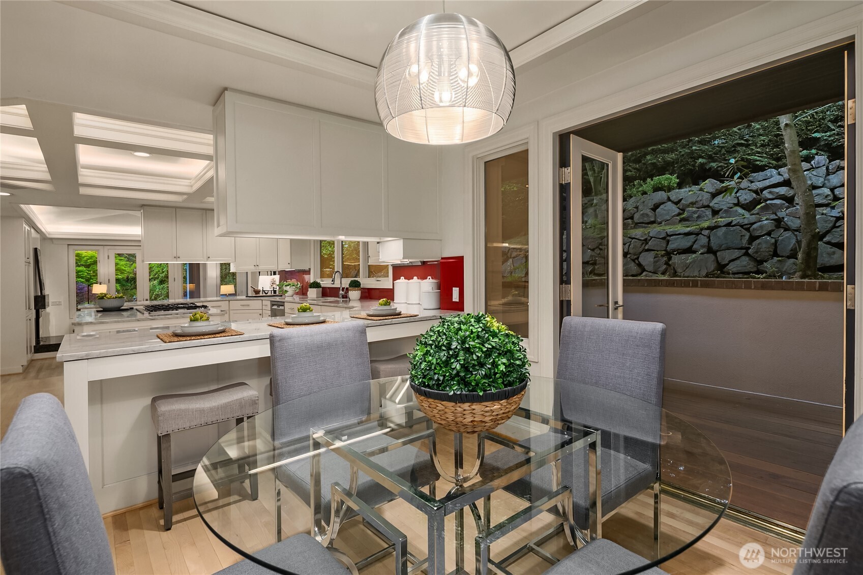 8902 N Mercer Way Property Photo 15