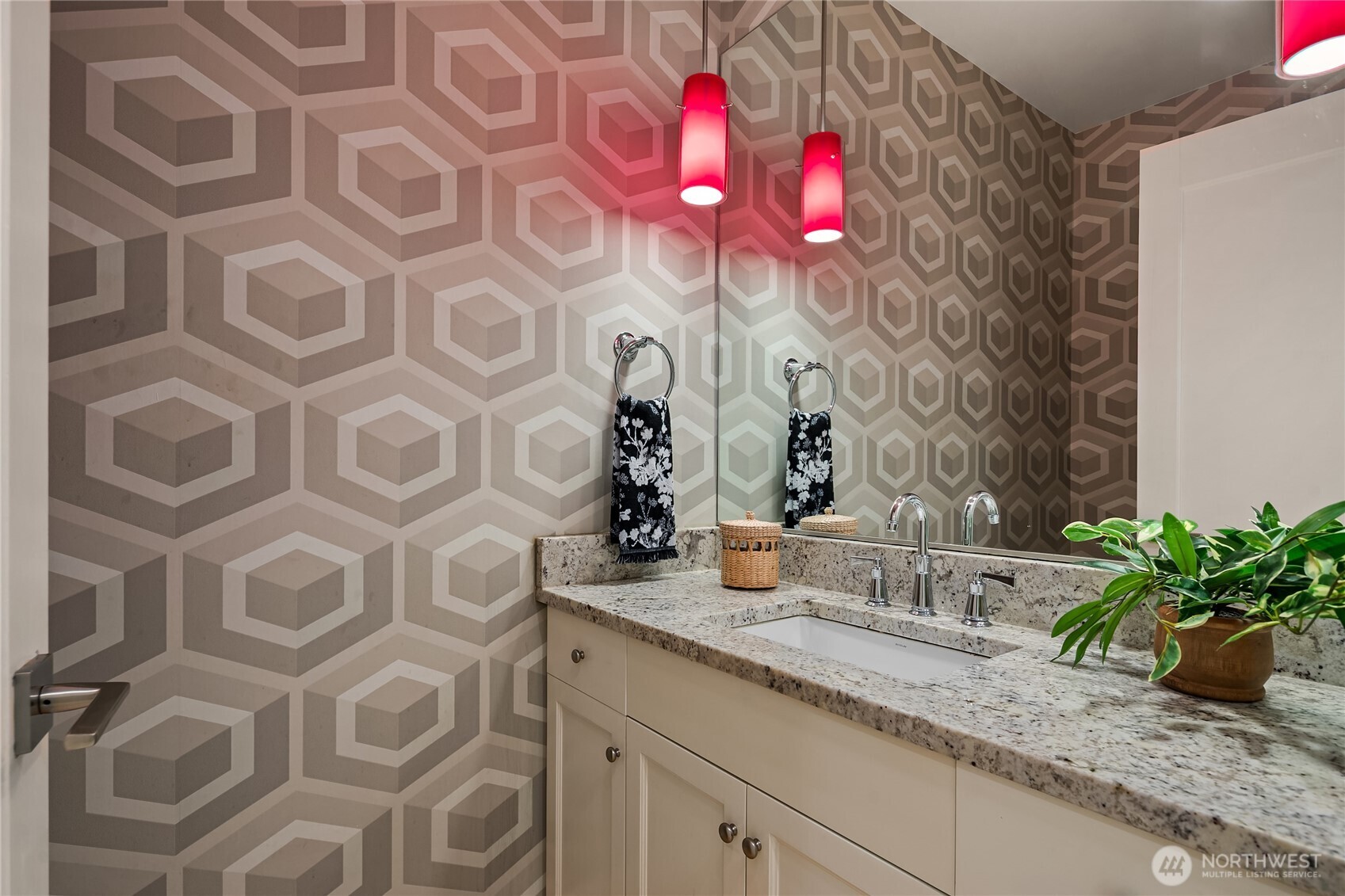 8902 N Mercer Way Property Photo 20