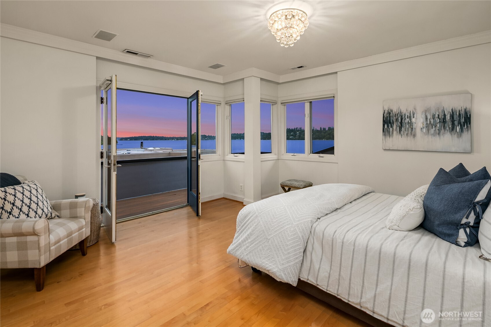 8902 N Mercer Way Property Photo 23