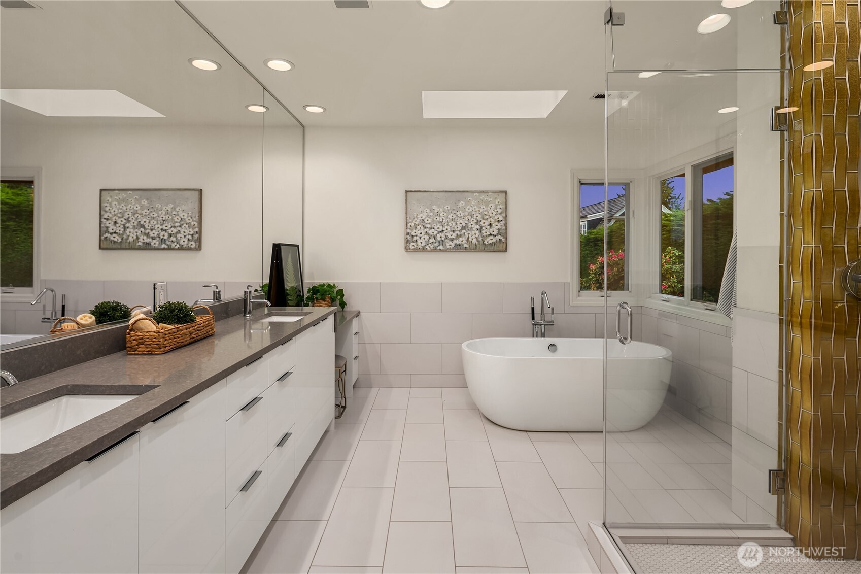 8902 N Mercer Way Property Photo 25