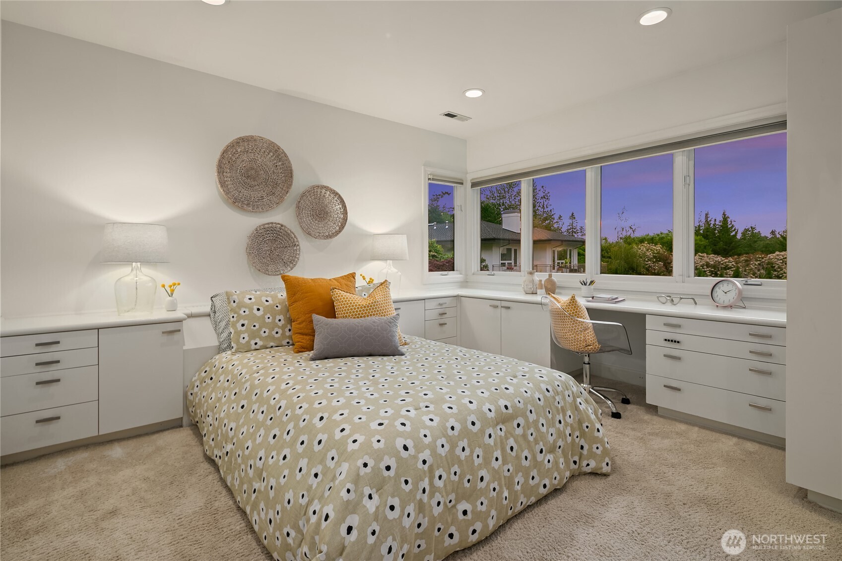 8902 N Mercer Way Property Photo 26