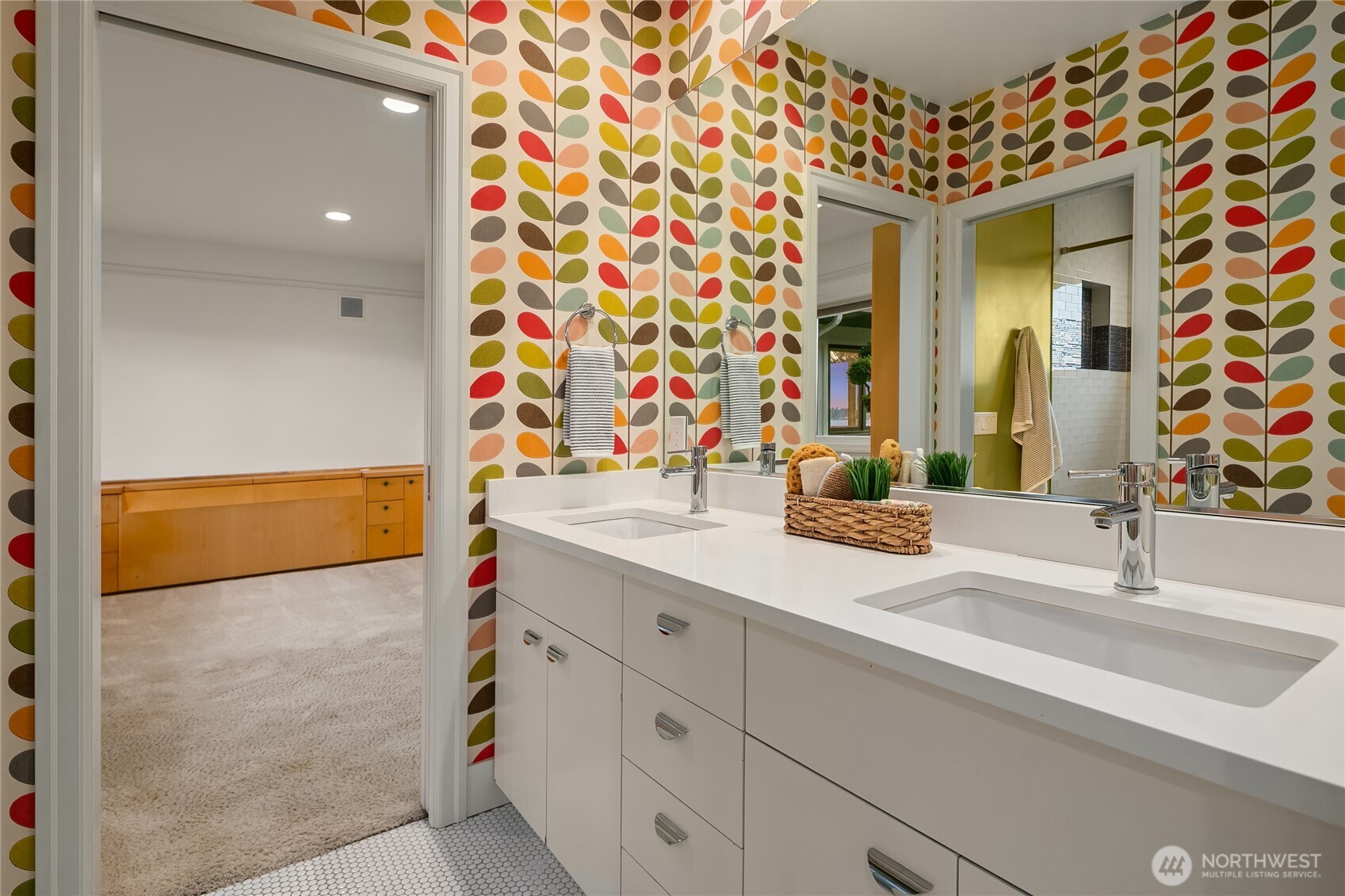 8902 N Mercer Way Property Photo 28