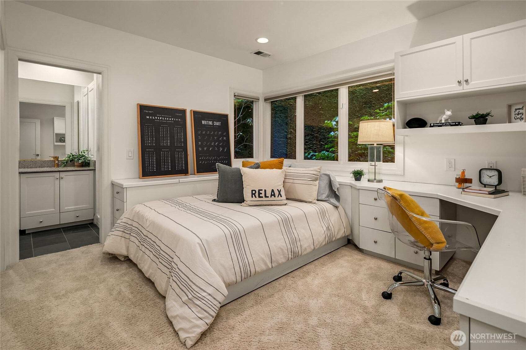 8902 N Mercer Way Property Photo 29